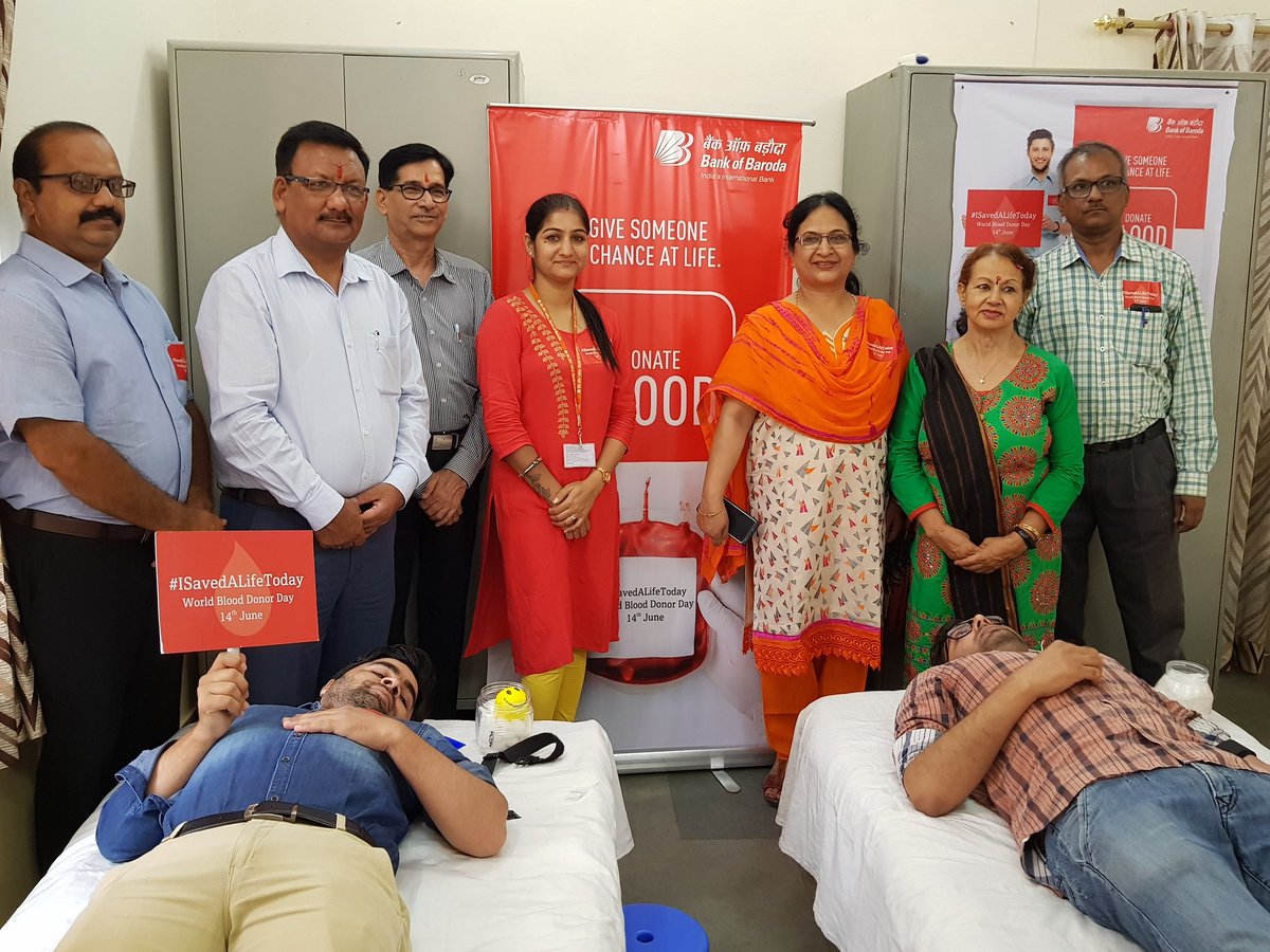 PoojaKala4's tweet photo. Successful organisation of Blood Donation camp by #AjmerRegion  on the #WorldBloodDonorDay2018  and collected 450 units of blood at Ajmer,Kishangarh, Beawar, Tonk,Deoli And Malpura .#ISavedALifeToday #BankOfBaroda #WorldBloodDonorDay #AjmerRegion #ProudMoment #ResponsibleIndian https://t.co/eegKyBRP71
