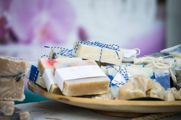 Propiedades del jabón de leche de burra - conócelas aquí belleza.uncomo.com/articulo/propi… #belleza
