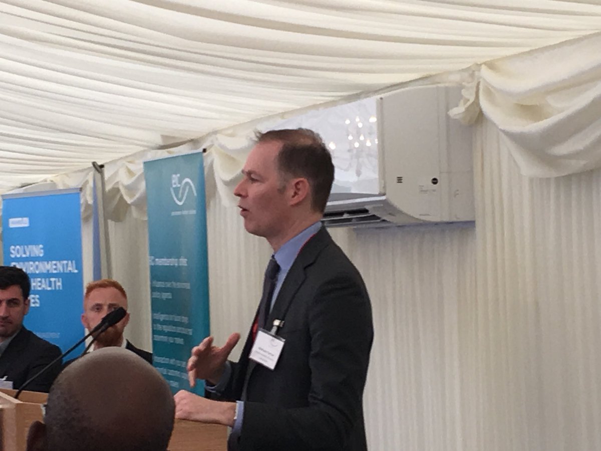 DrResources's tweet photo. @MatthewEIC giving a rousing speech of how @EICUKtweets are coordinating support across public and private sector for #smartcities #WasteResourcemanagement #airpollution at the #EICReception18 https://t.co/5G4Vfn1gLc
