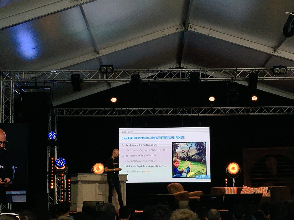 Clemence_Rend's tweet photo. On parle remote avec @AgoraPulseFR 
Flexibilité temporelle, liberté géographique &amp; productivité pour les employés 🙌🏼 mais qu’en est-il de la communication d’équipe sur le temps de travail et de la distinction vie privée/vie pro ?  #Web2day #remotework https://t.co/KVM4VnsH6p