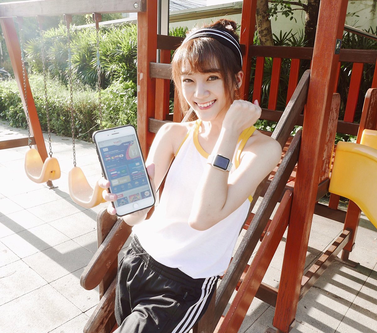 hongyokgun's tweet photo. 🚩⚽️เทศกาลบอลโลกเริ่มแล้ว! คู่แรกคืนนี้สี่ทุ่ม!! ไม่พลาดบอลโลก สด ทุกแมตช์กับ #TrueID ในแอป https://t.co/UHn6XOh0TR หรือคลิกดูบนเว็บที่ https://t.co/xPSk03Idvp
#TrueID #YourExtratainment #Worldcup2018
#บอลโลกที่แท้ทรู #สวัสดีบอลโลก #ฟุตบอลโลก2018 #บอลโลก2018 #บอลโลก https://t.co/Wpx0xA4AQB
