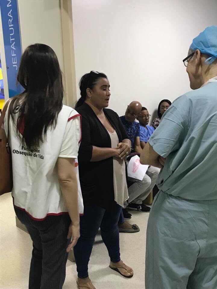 obsequiodevida's tweet photo. #tbt Gira Médica en Panama de Electrofisiologia @obsequiodevida @giftoflive @partners_corp #mejorandocalidaddevida gracias a @telemetro_reporta y a @laprensa por la cobertura y @hospitalnacional por las instalaciones. https://t.co/WmV0CXXYrs