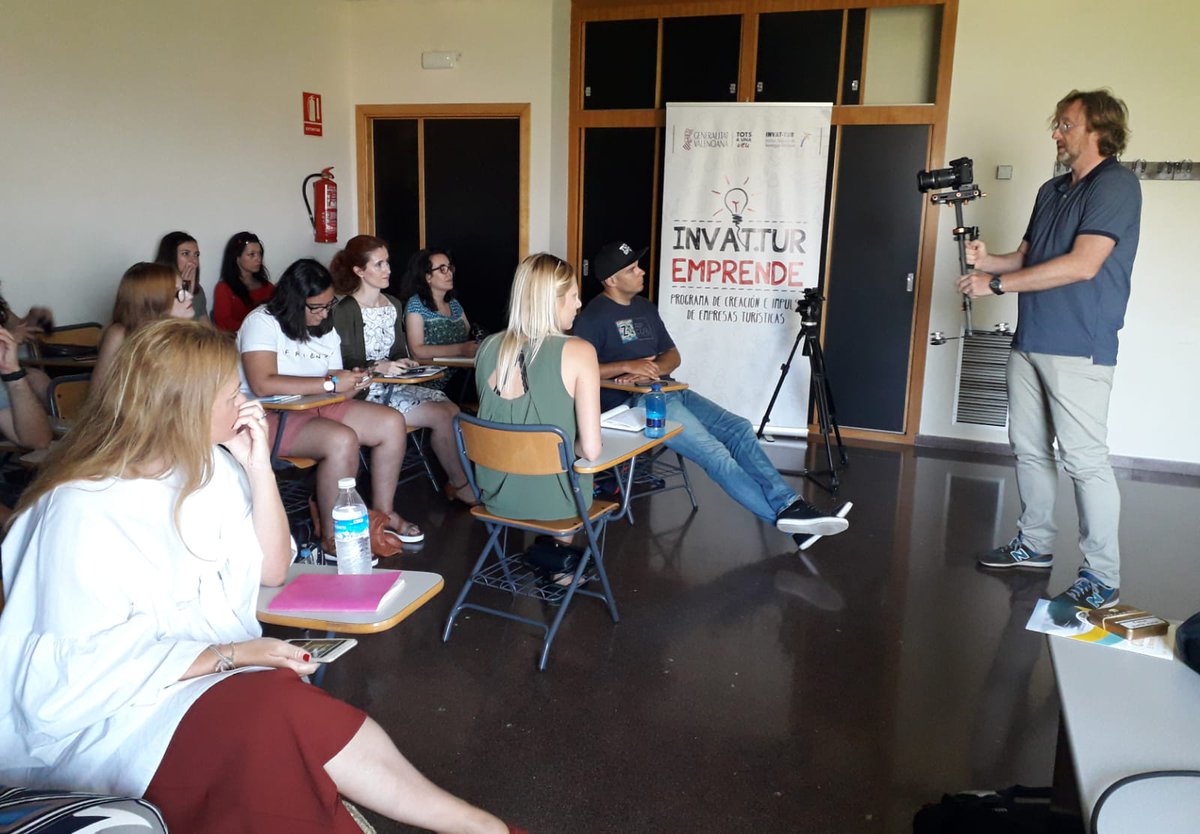 GVAinvattur's tweet photo. Hoy en @CdTAlicante taller abierto de #VideoMKT, organizado por #InvatturEmprende. Si no has podido asistir, no importa, tienes otra oportunidad el miércoles 20 de junio en @CdTValencia. Grabar, montar y presentar. Anímate a hacer vídeos de tus proyectos!
https://t.co/7jp3GlnJGe https://t.co/HTjLGZTxvj