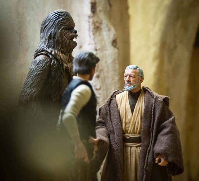 StarWarsTBS's tweet photo. I will never grow tired of this custom Ben Kenobi through the lens of @3lesie. 💥👊🏻💥 #benkenobi #obiwankenobi #hansolo #cheebacca #moseisley #anewhope #dockingbay94 #jedi #jediknight #starwars #starwarstheblackseries #starwarsblackseries #blackseries6… https://t.co/86HF7BymYd https://t.co/pb5YX7X1Lm