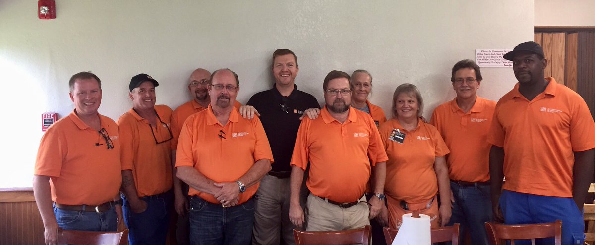 Thanks to a great team for all of your help and support.  #oneteam #onedream <a href="/BCoccoMET/">Bill Cocco</a> @D8_B_Night_Team <a href="/HartleyDouglas/">Doug Hartley</a> <a href="/SarahFarrellTHD/">Sarah Farrell</a>