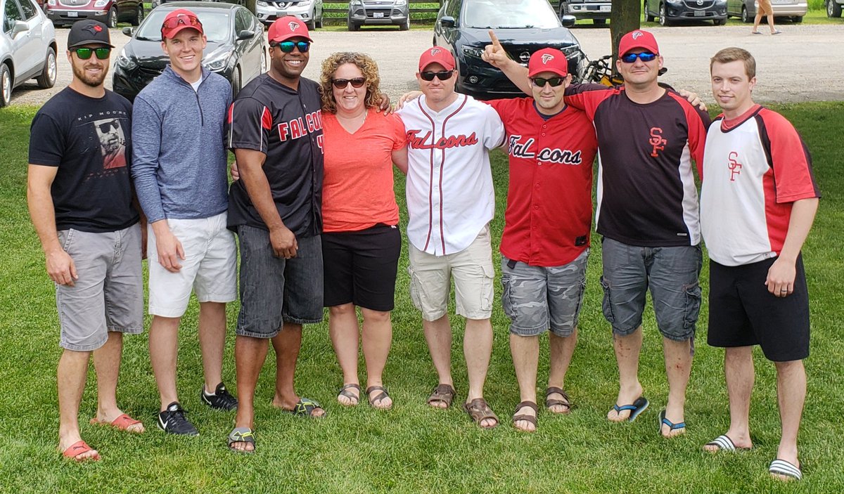 S_Falcons's tweet photo. A few Falcons attended the opening ceremonies of the Jamie Boyd Memorial Tourney in Tavistock on the weekend. 
#jb61 #whowantsta #peaches https://t.co/87opmVS8Kx
