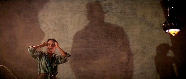 slashfilm's tweet image. 'Raiders of the Lost Ark': What is Marion Ravenwood Holding When Indiana Jones Shows Up? bit.ly/2y7FPdT