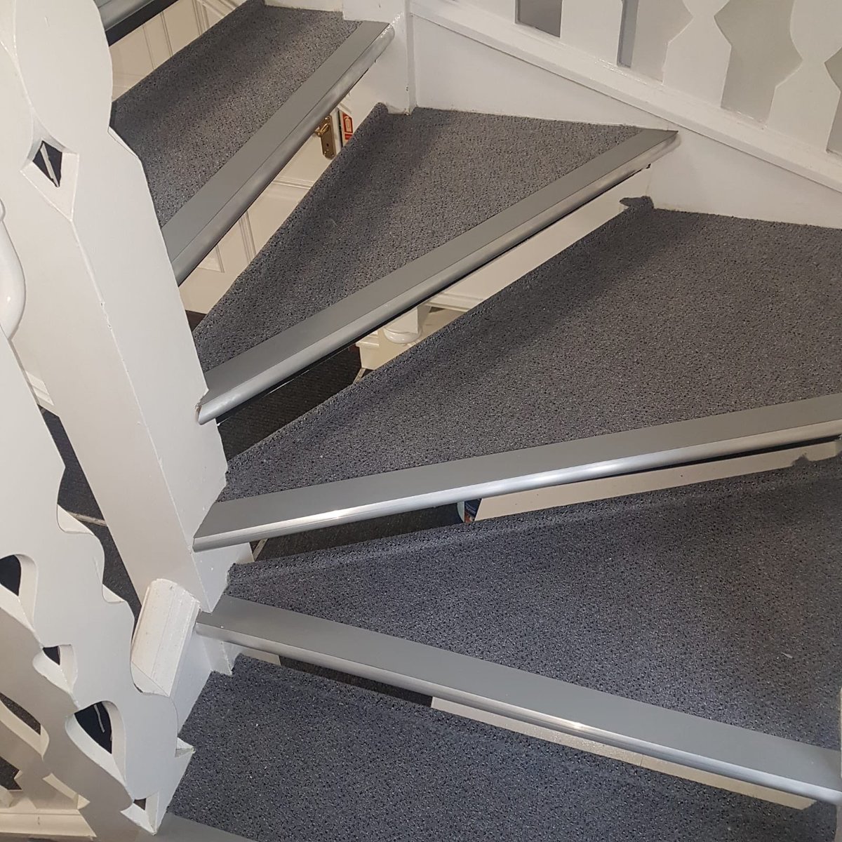 GalleryCarpet's tweet photo. Office block completed In Watford @QuantumFlooring stair Nosing’s &amp; all offices in @burmatex carpet tiles https://t.co/BplHc9qu6h