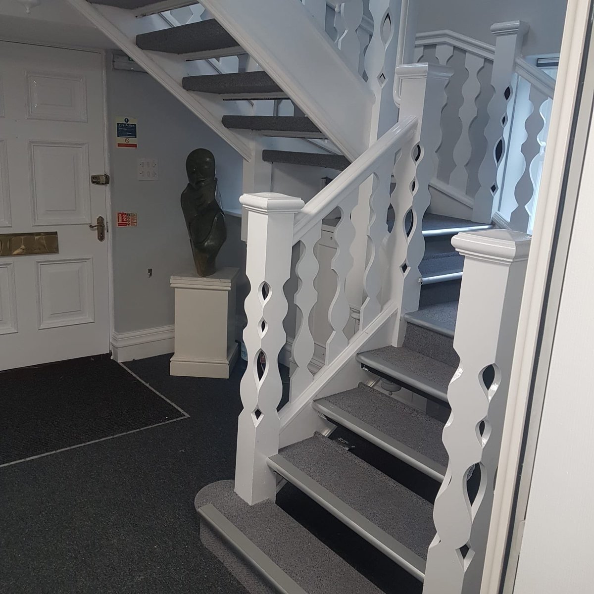 GalleryCarpet's tweet photo. Office block completed In Watford @QuantumFlooring stair Nosing’s &amp; all offices in @burmatex carpet tiles https://t.co/BplHc9qu6h