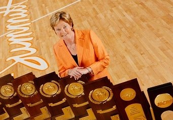 Happy birthday to the late Pat Summitt. She was and is a true Tennessee legend. 