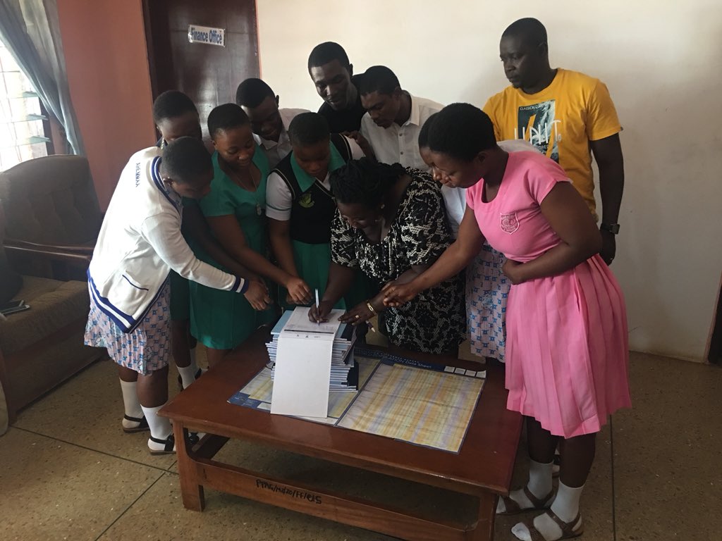 YAMghana's tweet photo. Orientation and Launch of Hewlett Project at the Middle Zone . Student leaders, @YAMghana volunteers and School teachers committing to the campaign against Sexual Abuse in schools and the inclusion of #CSE in school curriculum #TeachNotHarass #CSEinGh 

#KnowItOwnItLiveIt https://t.co/g1V7fquuqL