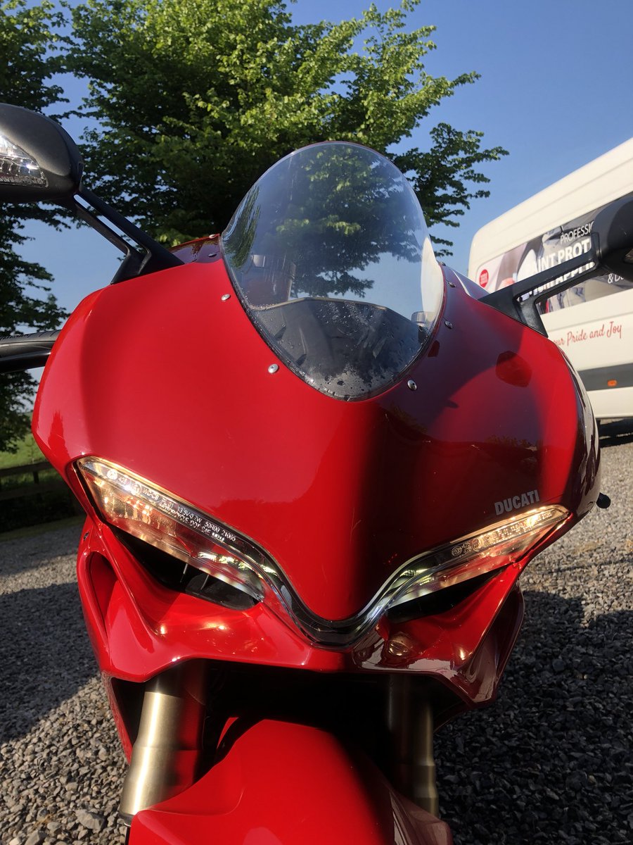 prideandjoyppf's tweet photo. Full Coverage paint protection install on one of our customers absolutley stunning Ducati Panigale 1299! @DucatiUK @DucatiMotor more pictures to follow.. #prideandjoy #prideandjoyppf #motorcyleapplication #specialists #ducati #panigale #1299 #install https://t.co/PiKRnKw4jI