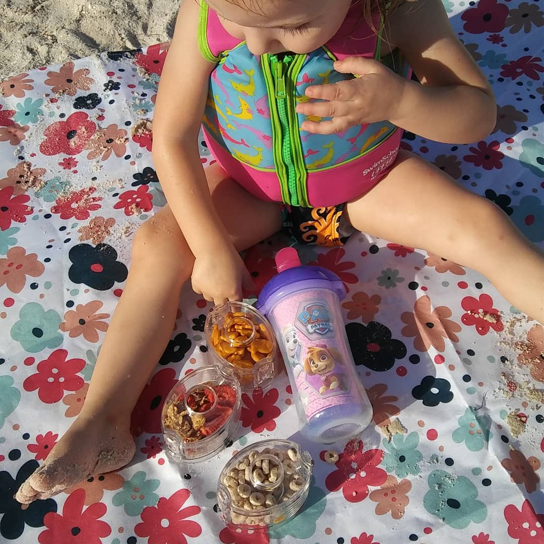 TiredMama_16's tweet photo. We are loving our new innobaby stackables to carry a variety of snacks. It's so easy to clean, just throw in the dishwasher! Definitely a diaper bag must-have for every mom!
#innobaby #packinsmart #jolimolibrands #brandrep #ilovejolimoli #diaperbag #babyfood #babyformula https://t.co/aldGKIEnia
