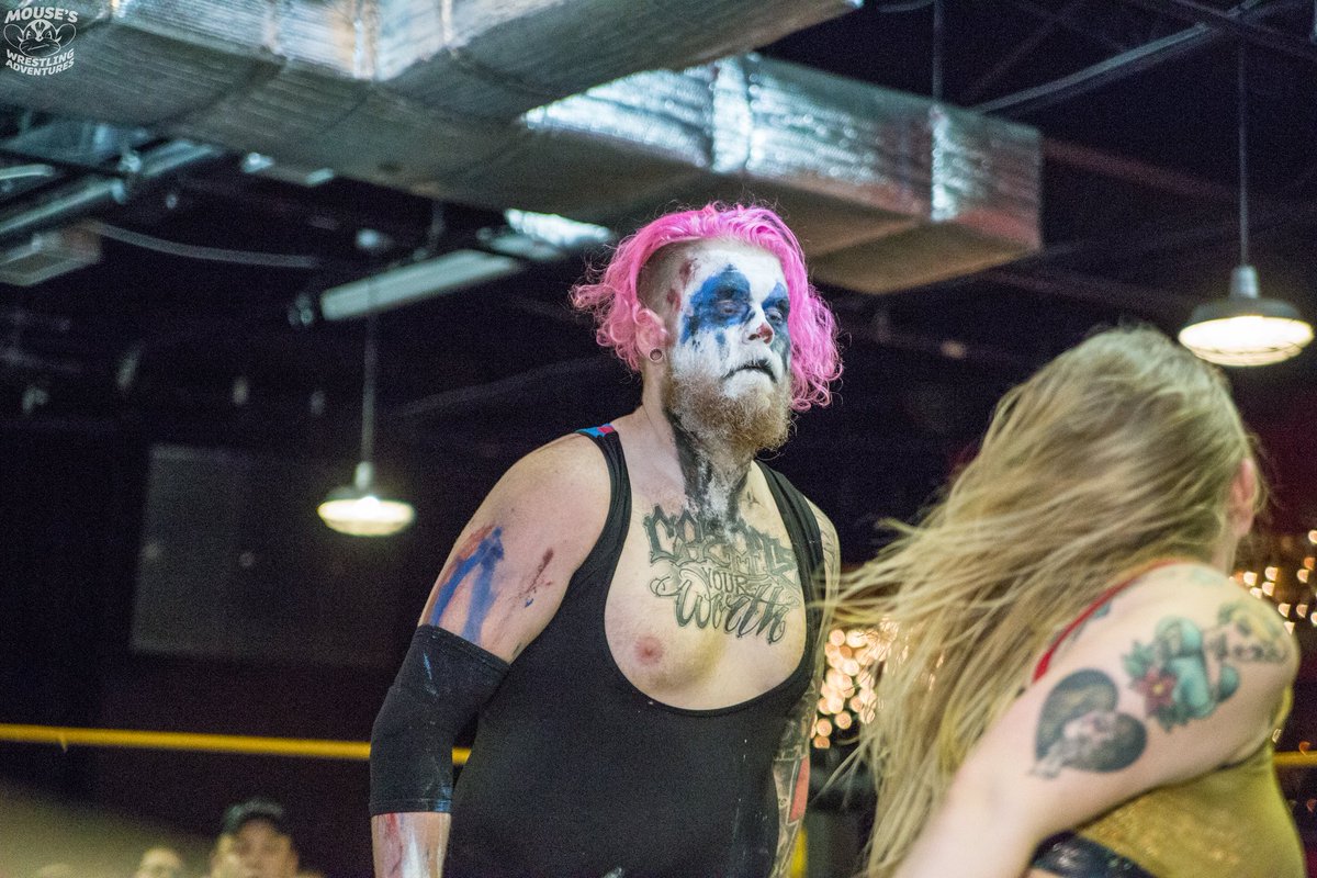 Mouse3911's tweet image. .@TrippCassidy vs @b000giebear 

@sup_graps 

#StreetsofHate