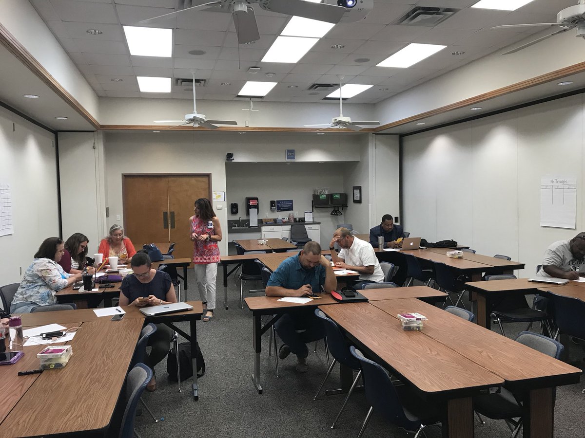 kisd_math's tweet photo. Pythagorean Theorem and BEYOND #R12transformED https://t.co/mPJg95fmXu