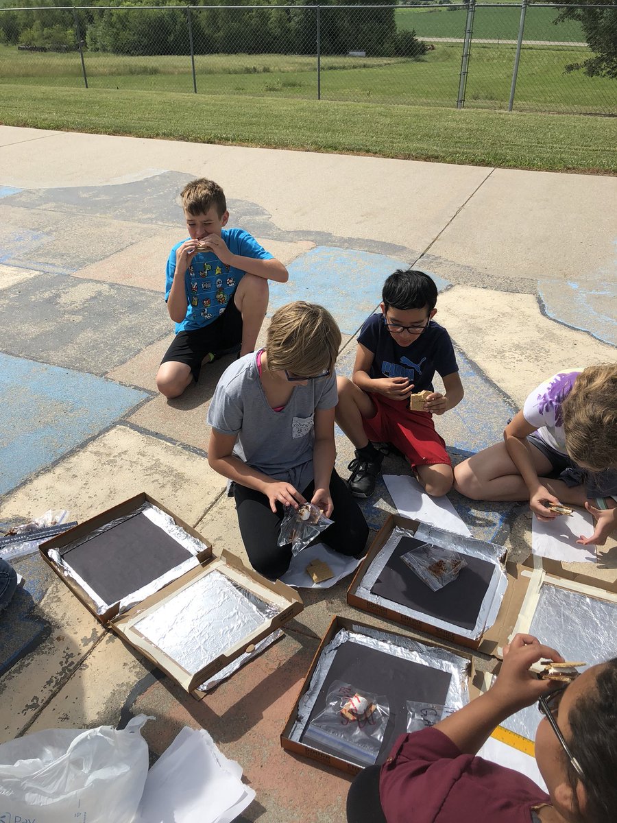 mary_hruska's tweet photo. Busy day at #summerschool yesterday with swatting multiplication facts and s’mores @SCElemSchool @PCElemSchool #lakeviewvikes https://t.co/dti20NjkP5