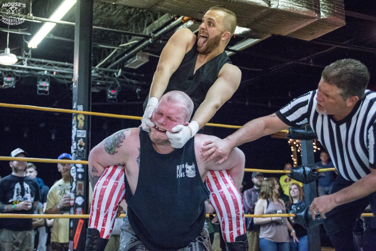 Mouse3911's tweet image. .@IRONELBOW88 vs @IggyNJ210 

@sup_graps 

#StreetsofHate