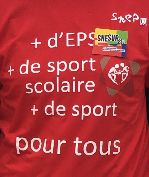 SnesupFsu's tweet photo. Bravo au @snepfsu pour la belle manifestation au Trocadéro pour +de sport scolaire +de sport pour tous +d’EPS! #1500postesaucapeps @StapsInfos @SNESFSU @SnesupFsu @PierreChantelot @rogerypascual @yohann_rech @netzbud @polo_lemonnier @HugoPontais @cremonesib @prof2galipettes #FSU https://t.co/cAHLoVEgUo