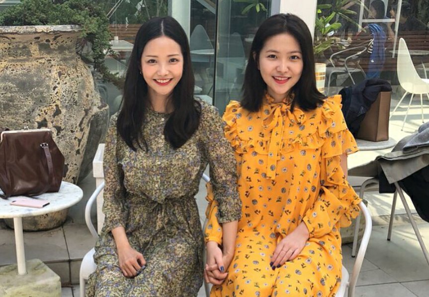 soompi's tweet photo. #RedVelvet’s Yeri Shows Her Love For Ha Yeon Soo By Sending Gift To “Rich Man, Poor Woman” Set
https://t.co/B6aF30eS3Q https://t.co/tBodSzQHeq
