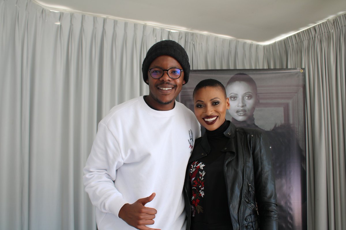 Ntokozobotjie's tweet photo. Had the oppurtunity to quickly chat to the Legend @ZonkeMusic earlier today about her album L.OV.E that drops tomorrow on all digital platforms. 

Get Yourself copy its amazing.

For more info about the listening session and my thought about the album.

https://t.co/vn2nraB1zK https://t.co/AOYo5hkH1h