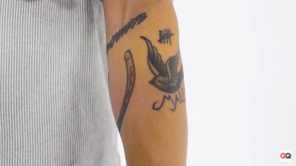 neonlukes's tweet image. RT YOUR KINK