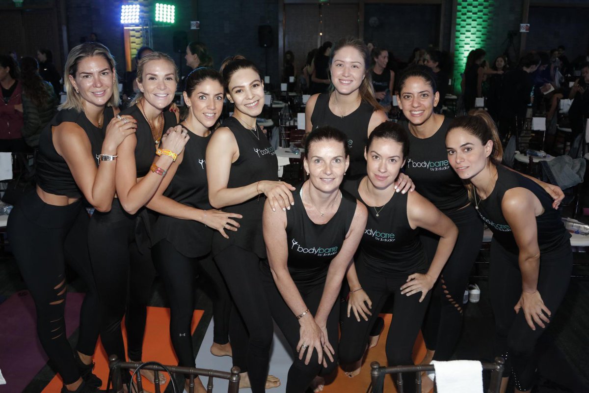 GALERÍA: Fitness Day! para celebrar el quinto aniversario de Body Barre. <a href="/jackiebouffier/">jacqueline</a>, <a href="/DanielaMagun/">Daniela Magun</a>, <a href="/NUNZIAROJODELAV/">NUNZIA ROJO DE LA V</a> y <a href="/Shahpary/">Shahpary Pulido</a> fueron algunas de las guapas asistentes. ow.ly/I4dX30kv0ME