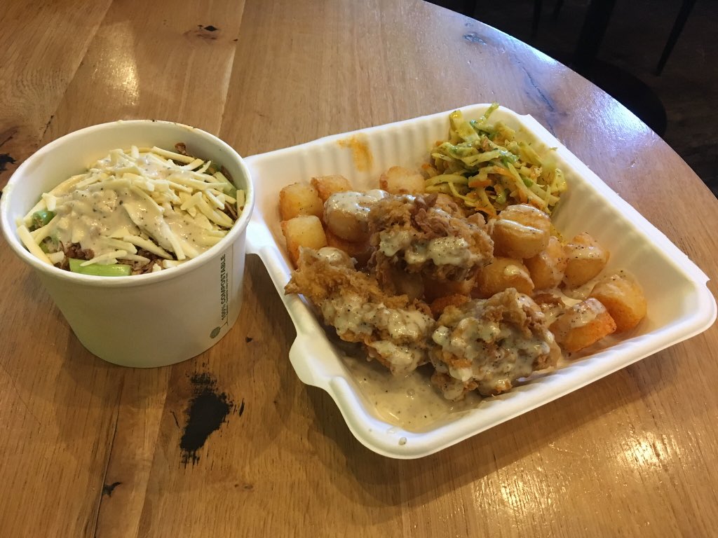 TableforTim's tweet photo. Great after work treat @WandererJunk WFC chicken with Tater tots and loaded mac n chease #leeds #vegan https://t.co/e2hEcRIExt