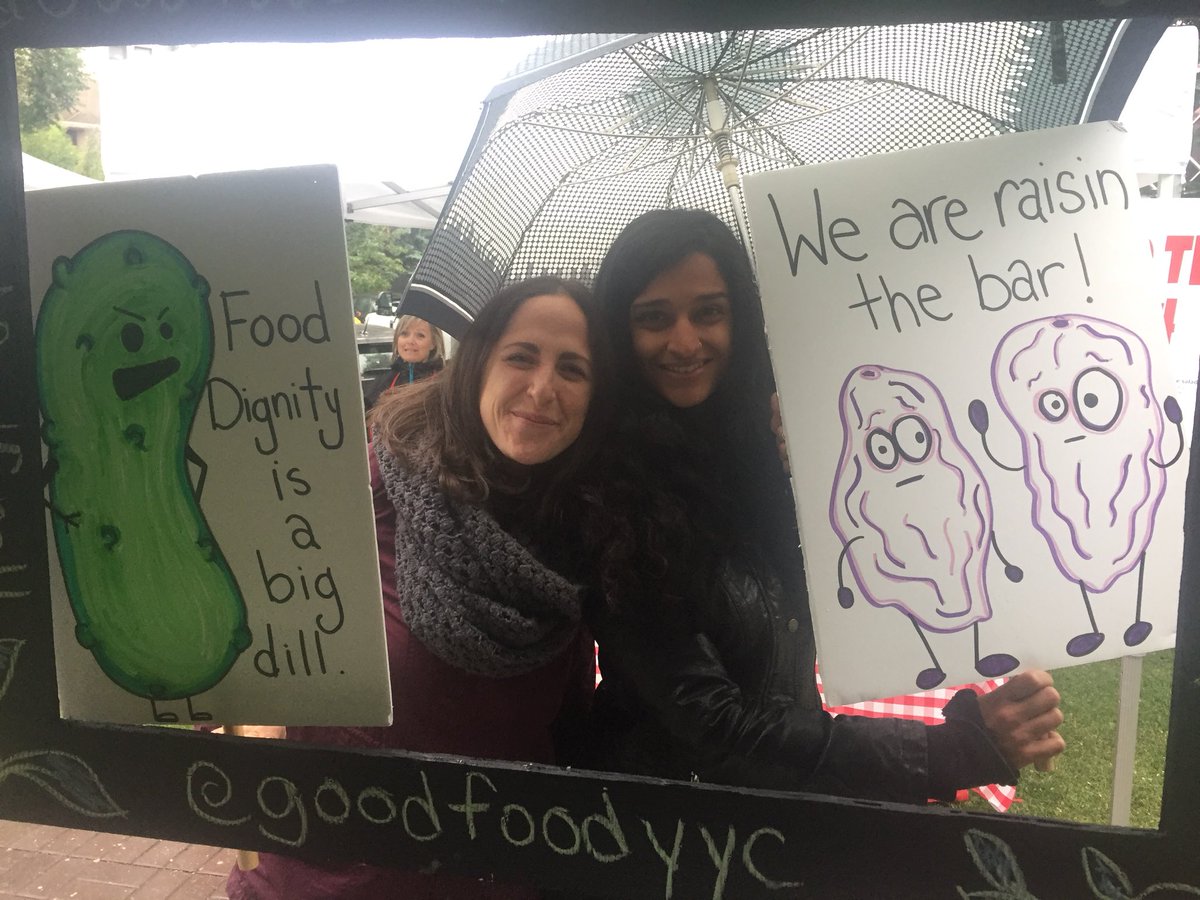 f5kyyc's tweet photo. Hanging out with the good folks @goodfoodyyc learning about the importance of #foodjustice. Good food is a basic human right! #F5KYYC2018 https://t.co/4Df4DKQwcf