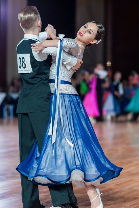 MoveScapeCenter's tweet photo. Dance, it seems, has the power to awaken utopian dreams.  We may only be able to dream as the music lasts. But as Sam comments to Hally, “It starts with that. Without the dream we won’t know what we’re going for.”: https://t.co/u7oJ51xB66…-the-dance-floor/ https://t.co/2bB8HlaHgg