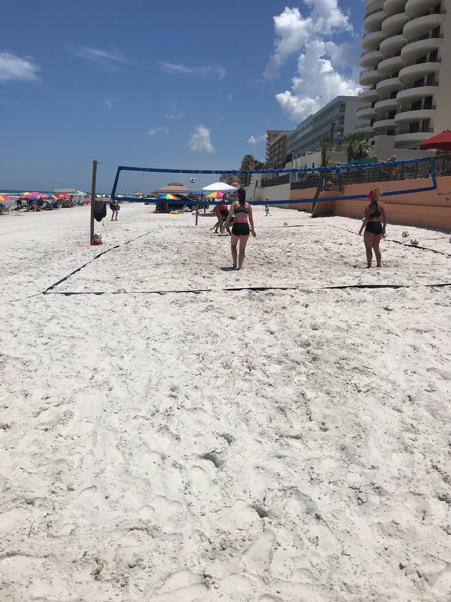 _POVolleyball's tweet photo. It’s a lifestyle. 💕💪🏼🏐 #Portorange #florida #volusia #pov #volleyball #pumas #workout #fitness #notdays off #usa #athlete #sun #sand #salty https://t.co/QI8ksKRhWZ