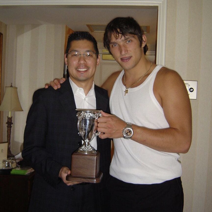 #NHL Awards. 2006. Vancouver. I was asked to 👔 up some players, including Calder nominee Alex Ovechkin. I missed him at the after party, but the next day Ovie needed another suit for the #NHLDraft. I rushed him one and finally got a 📸 with the now #StanleyCup champion! #TBT
