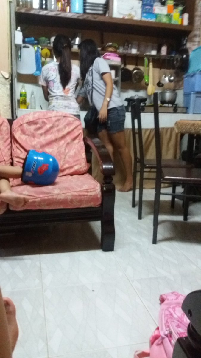 Ewan koba makikita kona lang talaga sa cp ko may picture kami na wala akong kaalam alam😂💞