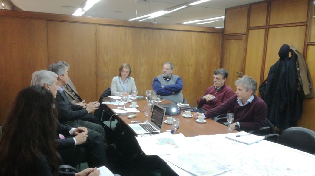 cohife1's tweet photo. Reunión del Comité Tecnico del #CIRHBAS. Comité Interjurisdiccional de la Región Hídrica de Los Bajos Submeridionales. Representantes de las provincias del #Chaco, #SantaFe y #SantiagoDelEstero y del #EstadoNacional https://t.co/I5WYwJS0qo