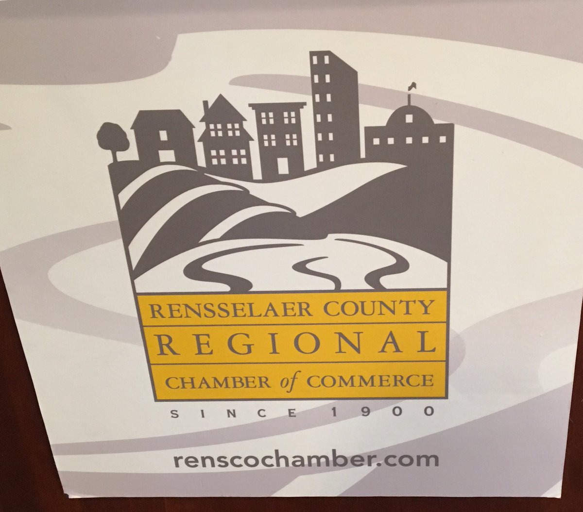 JRCJMU's tweet photo. Pleased to have #emceed the @RenscoChamber #Mayorsbreakfast this morning at Comfort Inn #Schodack. @MayorMadden @MayorMorse12047 @RobAllenHF #GreenIsland. Story at noon @WNYT https://t.co/kEm5aRPxVr
