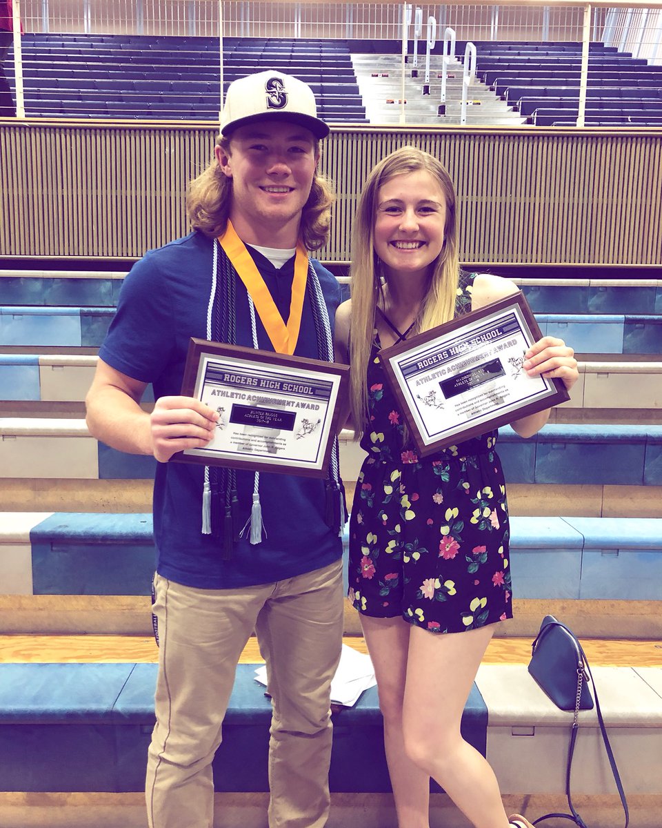 maddy_annnn23's tweet photo. Proud of you guys!!! https://t.co/NyPRzIFnz2