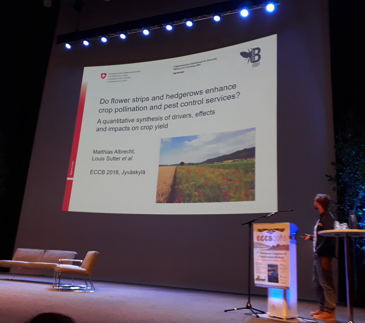 #ECCB2018 Matthias Albrecht <a href="/Agroscope/">Agroscope</a> presenting results of a very important knowledge synthesis - do flower strips enhance pollination and pest regulation services in agriculture?