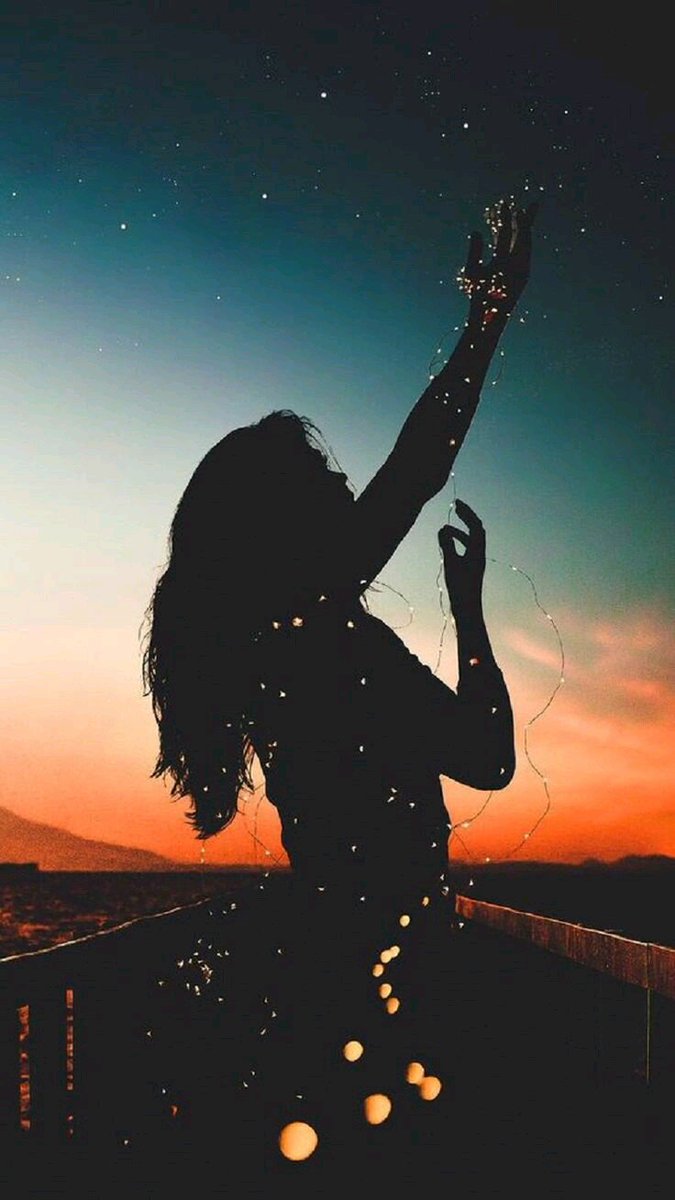 zairah89's tweet photo. Bisogna avere un caos dentro di sé #perDare vita a una stella danzante. 
⚫Nietzsche⚫
@UnTemaAlGiorno https://t.co/G3m5zexfRW