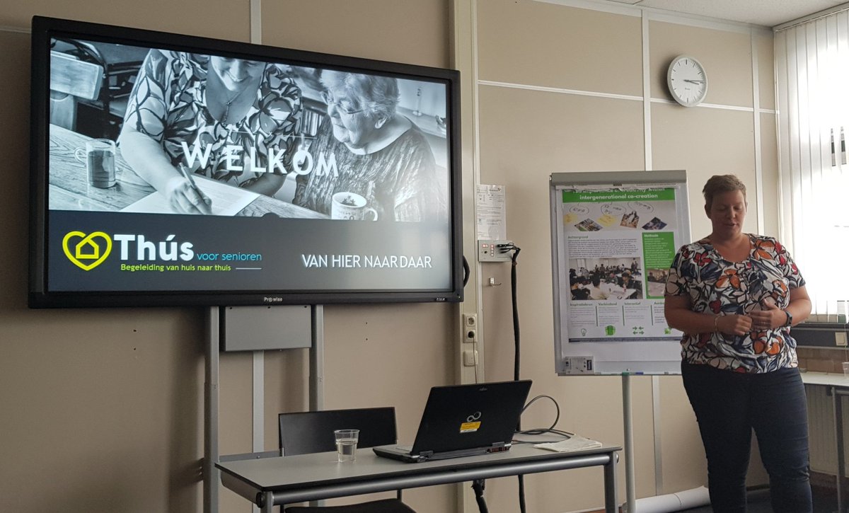 Geraldine Visser (@75geraldine) on Twitter photo Ondernemende gerontologiestudent Linda Meijer vertelt over haar eigen bedrijf Thús, begeleiding van huis naar thuis symposium #zilvereneconomie #Toegepaste #gerontologie <a href="/Windesheiminfo/">Hogeschool Windesheim (inactief)</a> Ondernemende gerontologiestudent Linda Meijer vertelt over haar eigen bedrijf Thús, begeleiding van huis naar thuis symposium #zilvereneconomie #Toegepaste #gerontologie <a href="/Windesheiminfo/">Hogeschool Windesheim (inactief)</a>