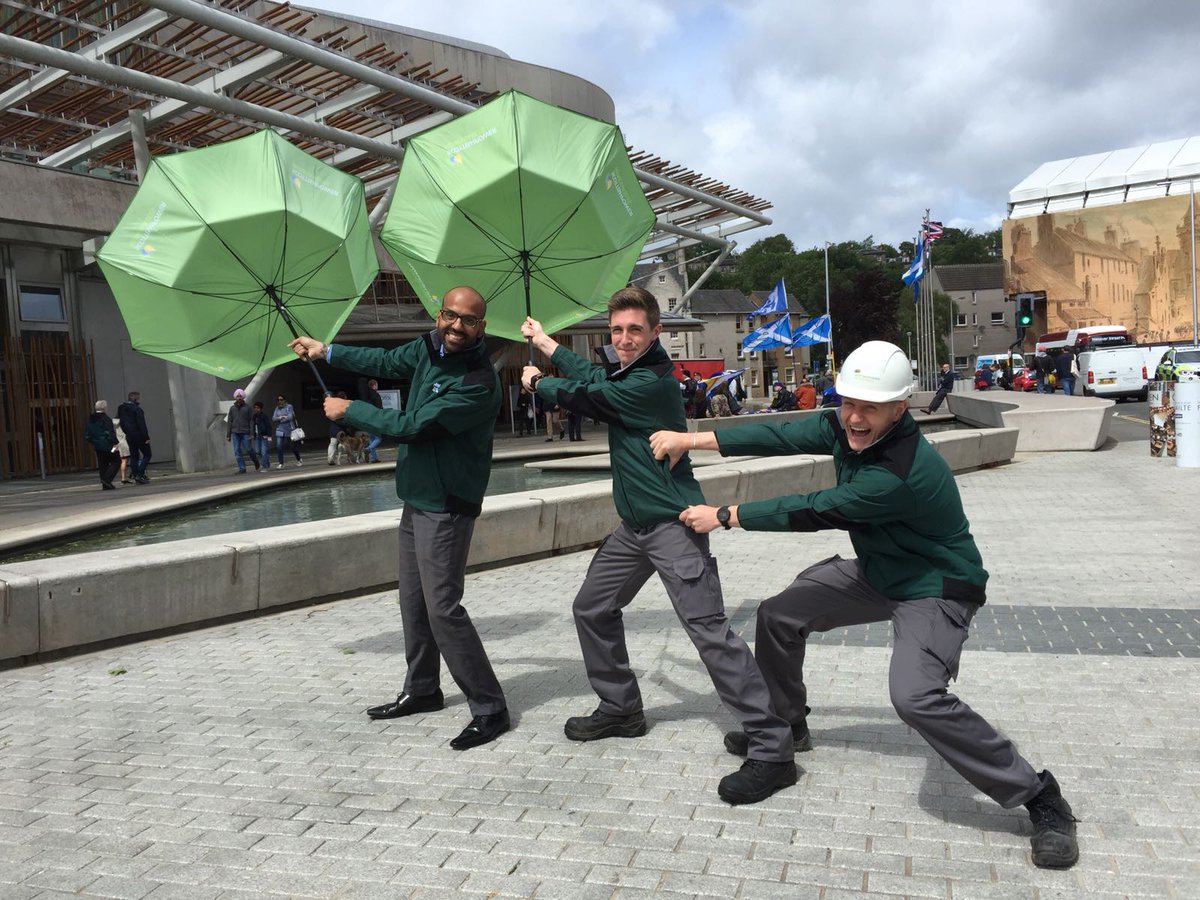 ScottishPower's tweet photo. We popped along to @ScotParl today to highlight some of the people whose jobs rely on the onshore wind industry. Looks like the weather played its part too! 🌬️ #OnshoreWindNow #onshorewindweek #Yestowindpower https://t.co/83pFKTWZVW