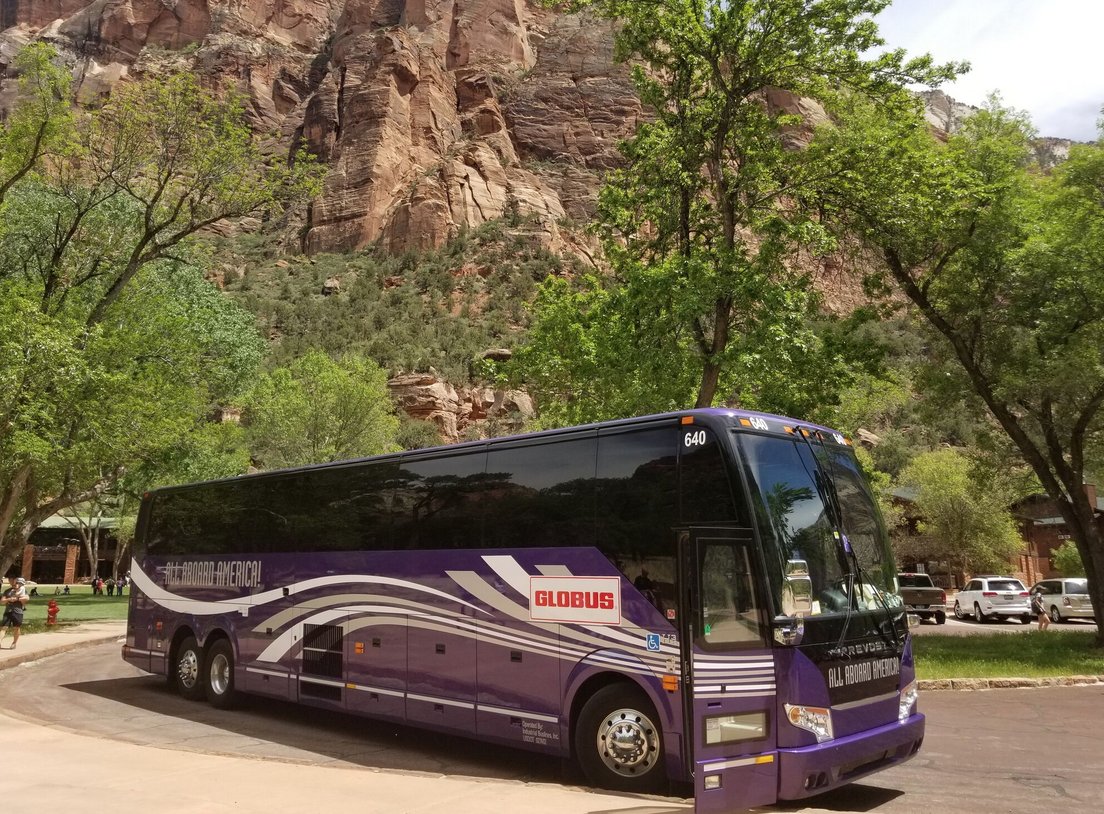 AAAcoaches's tweet photo. A quick stop before hitting the open road again https://t.co/TDguv96xEm #bustours #buscharters https://t.co/C2HcAO8t35