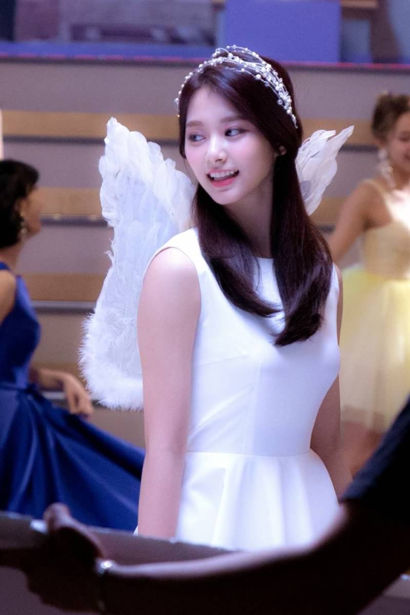 Twitter 上的 ミナ推しの猫派 あ もしかして皆さんハーフアップ派ですか Happytzuyuday Twice ツウィちゃんの誕生日なので画像投下しまくる T Co Frflxwa55k Twitter
