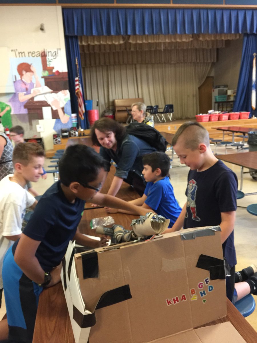 Marble run on Throw Back Thursday <a href="/HPSElmwood/">Elmwood School</a> #theenest.