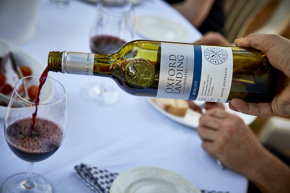 Cheers to the #Weekend! Join us in raising a glass of Oxford Landing Estates #Merlot! 
bit.ly/2HOwbfJ