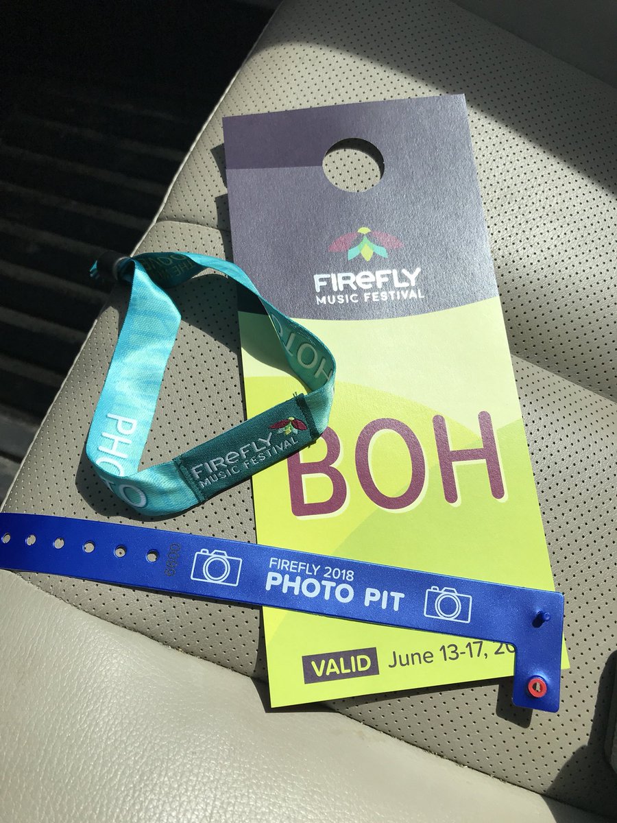 TLoreTV's tweet image. Day 1 Begins...#Firefly2018