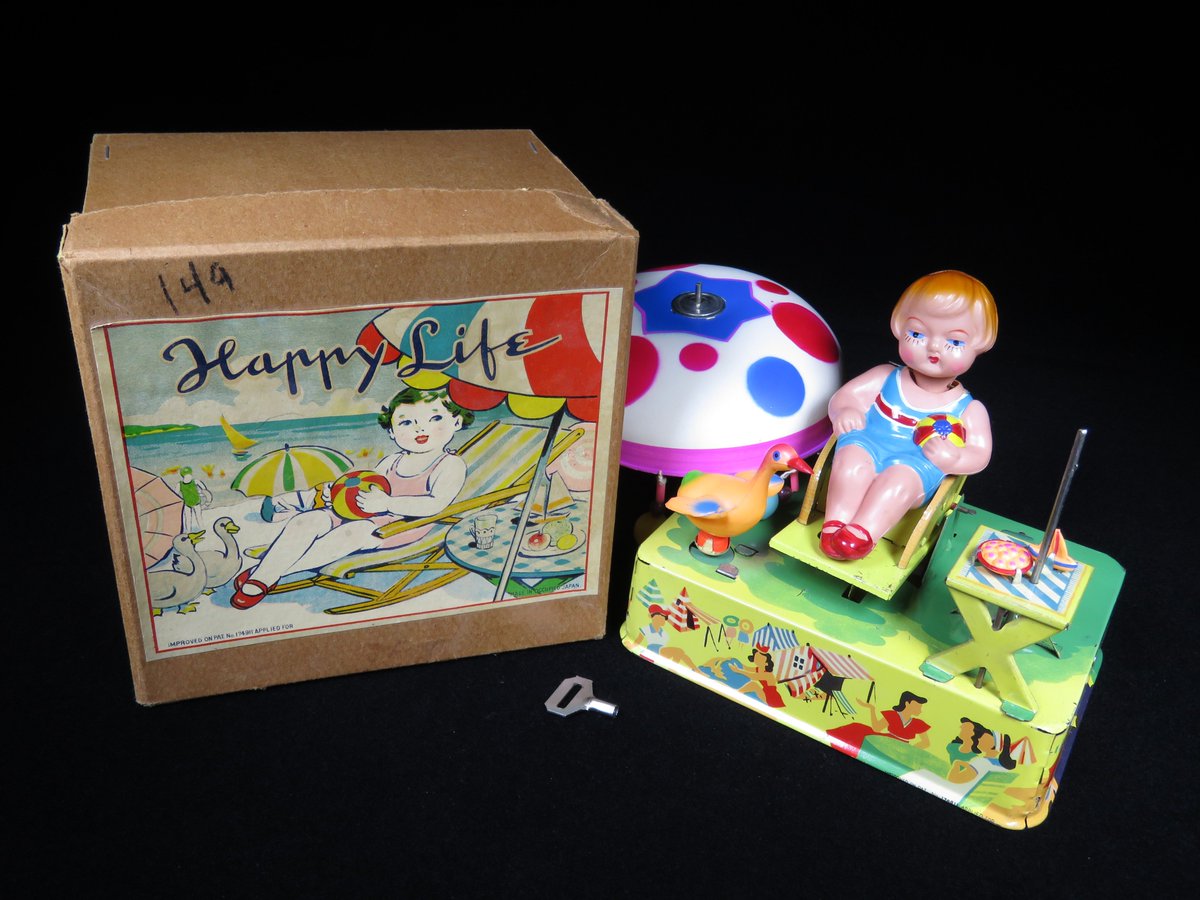 mark_toys's tweet photo. MB Toys offers FOR SALE This Occupied Japan Happy Life tin &amp; celluloid mechanical wind-up toy. 100% original and complete - The Original box for this toy has fantastic vibrant graphics. Tested and works as designed with "squeaking" duck and original key. $410.00 https://t.co/kHhF3IEDCY
