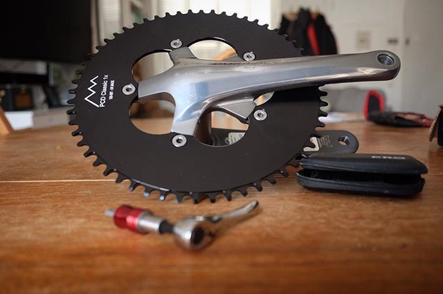 ASTestTeam's tweet photo. Very impressed with @pyramidcycling’s 1x chainrings. So well made and so secure. Fitting made easy with @probiketool’s mini ratchet
•
•
•
#timetrial #probiketool #athleteservice #shimano #duraace #aero https://t.co/yQKrLhdSvm