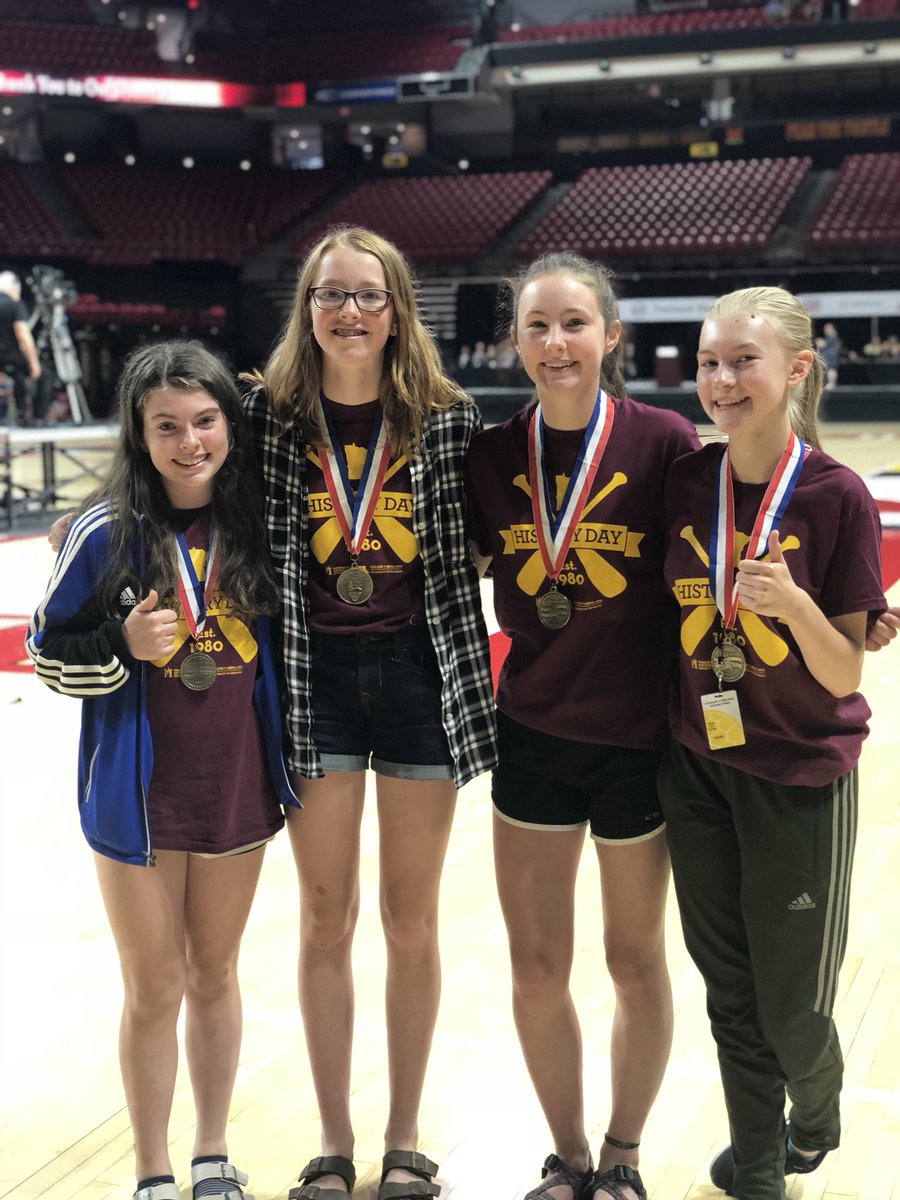 🏅OUTSTANDING STATE AWARD: Elsa and Zoe from <a href="/StPaulOpen/">Open World Learning</a> and Gwen and Erika from <a href="/mps_sanford/">Sanford Middle</a> are representing Minnesota with winning an Outstanding State Award! #MNHD2018 #NHD2018