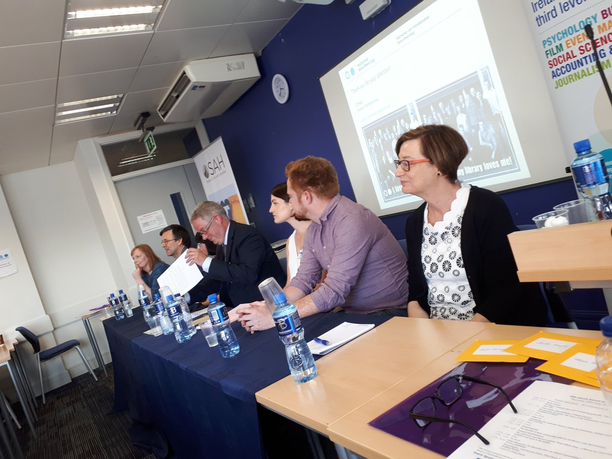 JaneBuggle's tweet photo. Panel discussion: Do librarians have an ethical responsibility to promote Open Access publishing? Chaired by Justin Smyth, CCT #dbslib18 https://t.co/lnFxd9D4H3