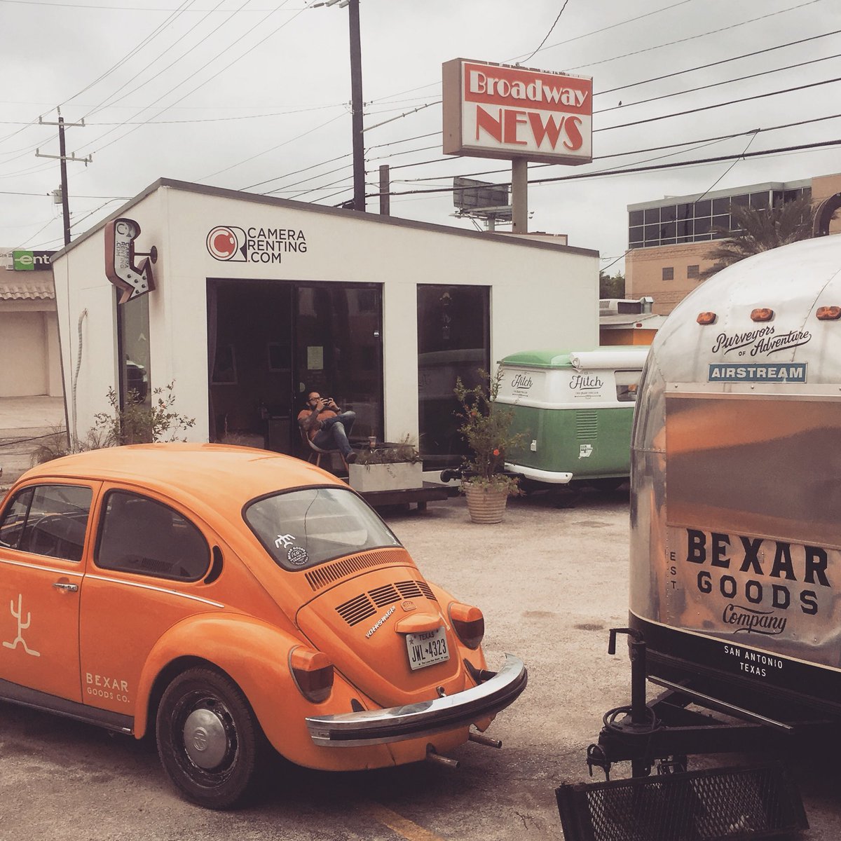 risingbarn's tweet photo. Councilman @Trevino_D1 your tiny office would be a fit 1 block north @richtergoods Broadway News collection of pop-up shops. https://t.co/q32bpkY90k