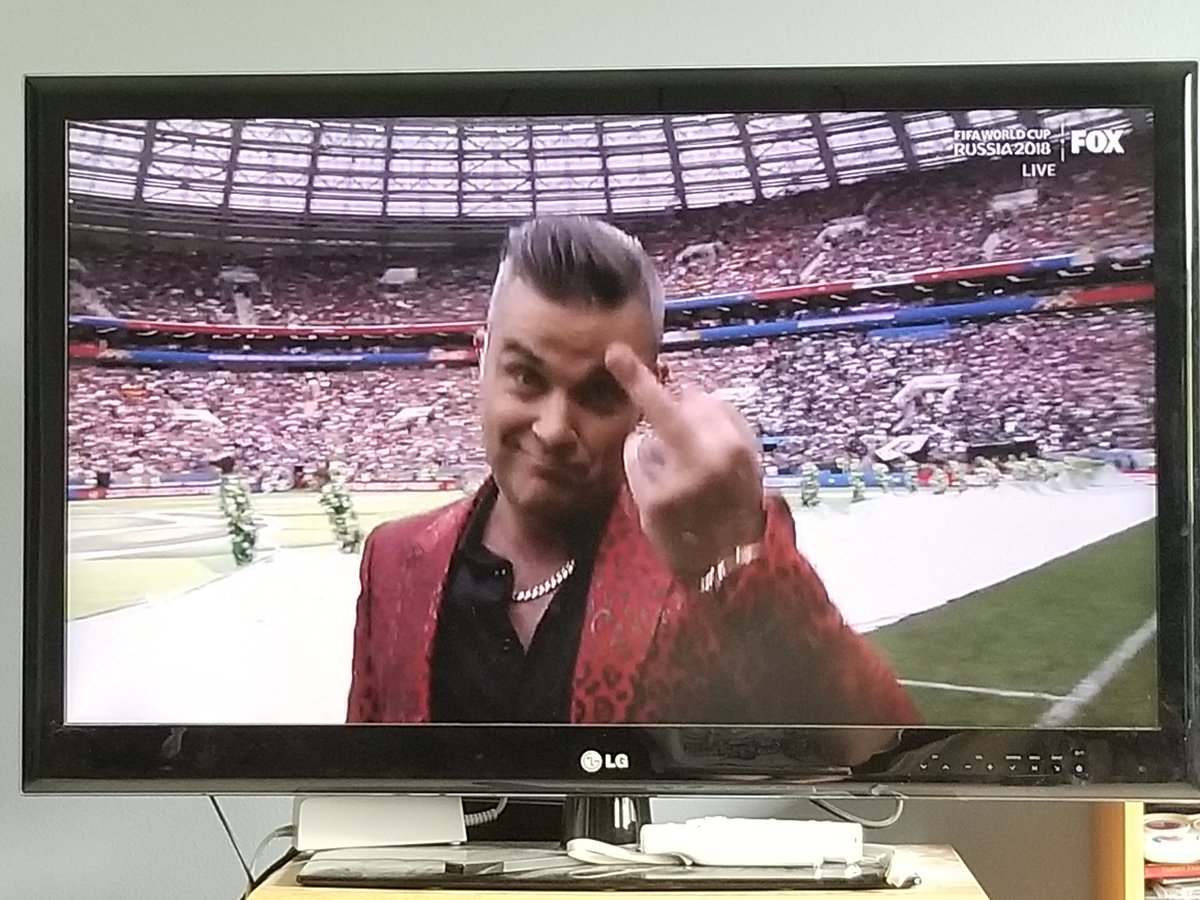 sorech02's tweet photo. @MenInBlazers Here's what Robbie thinks of your wise cracks https://t.co/prrlpHZeAC